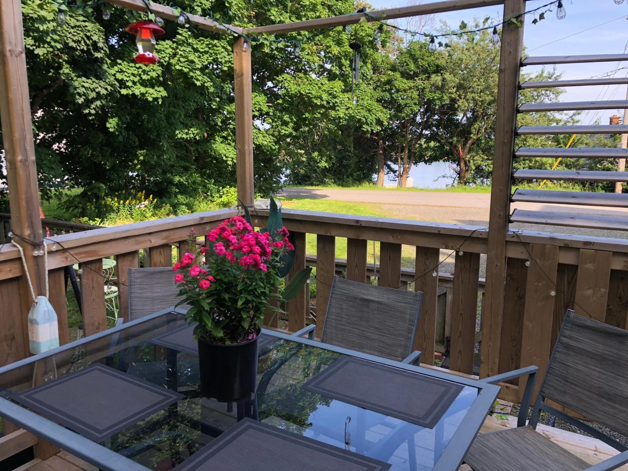 Pleasant Street Inn Parrsboro Exterior foto
